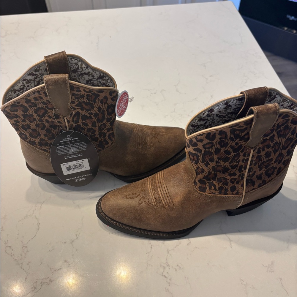 Laredo-Brand New-Brown Leopard Print Western Fashion Booties